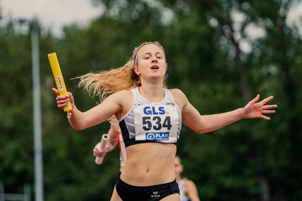 Lotte Margarethe Claus (StG Team Sachsen-Anhalt) am 29.05.2022 waehrend der Deutschen Meisterschaften Langstaffel im Otto-Schott-Sportzentrum in Mainz